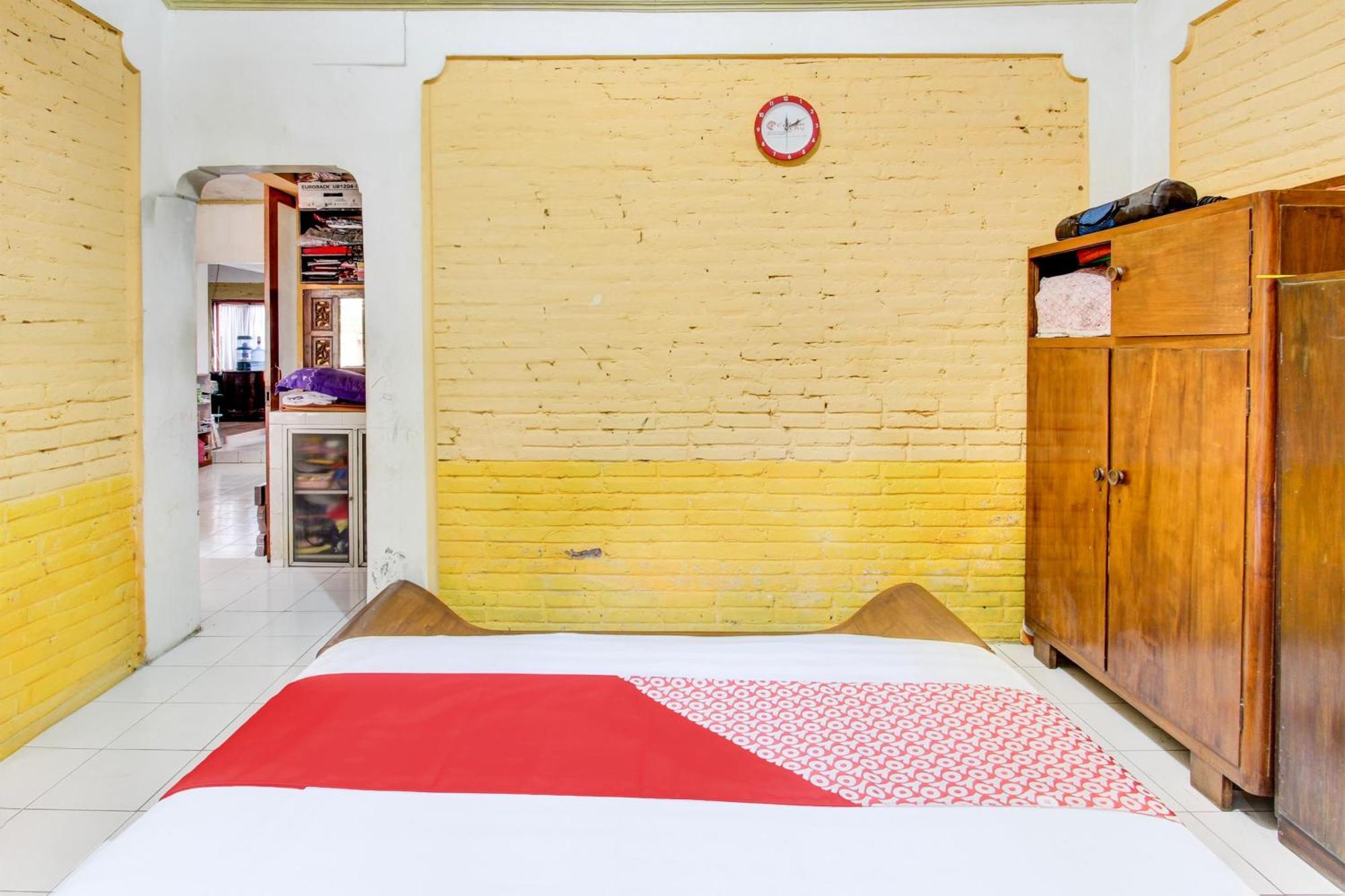 Oyo 94000 Omah Citra Genia Homestay Ngaglik Zewnętrze zdjęcie