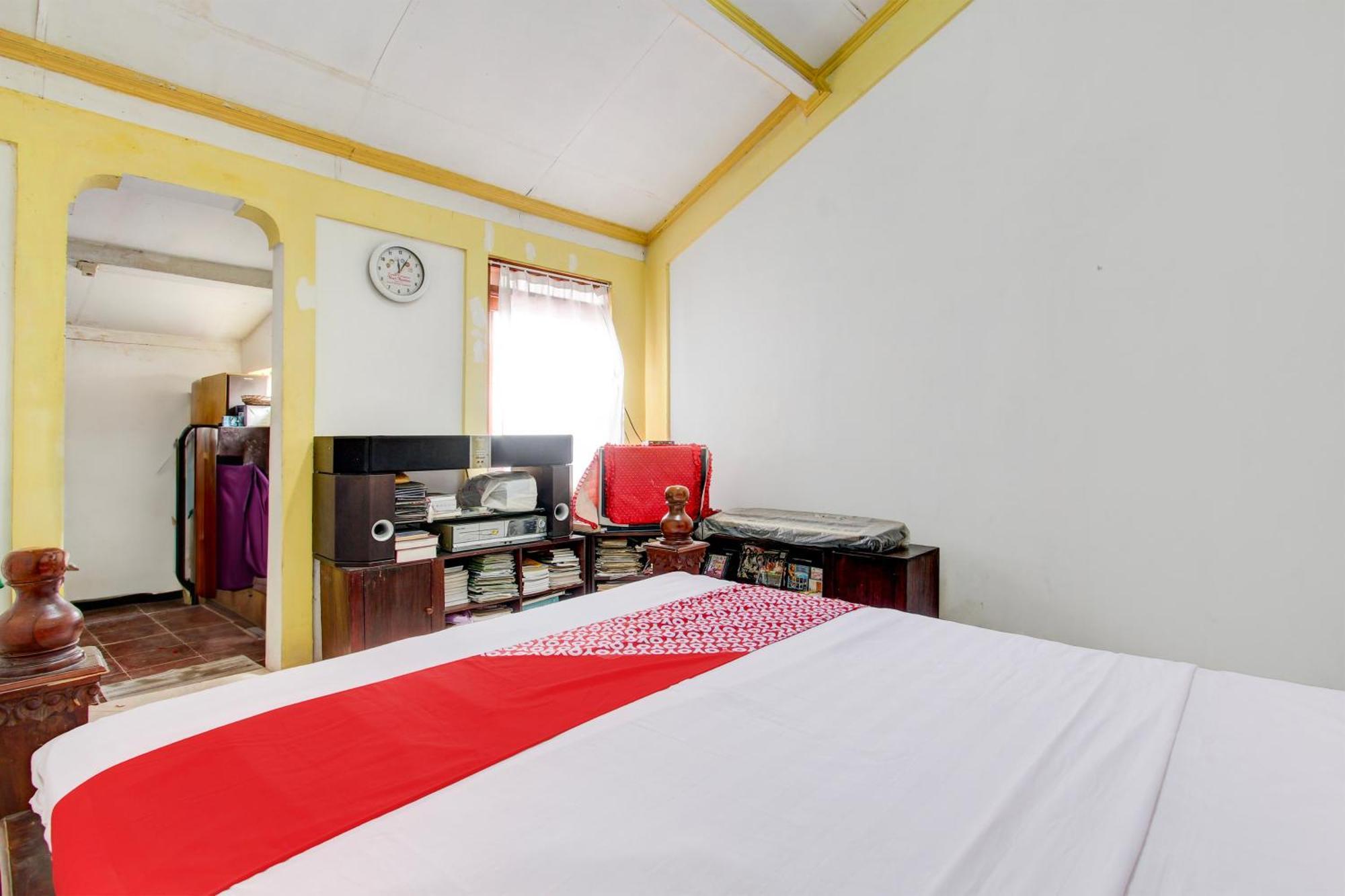 Oyo 94000 Omah Citra Genia Homestay Ngaglik Zewnętrze zdjęcie