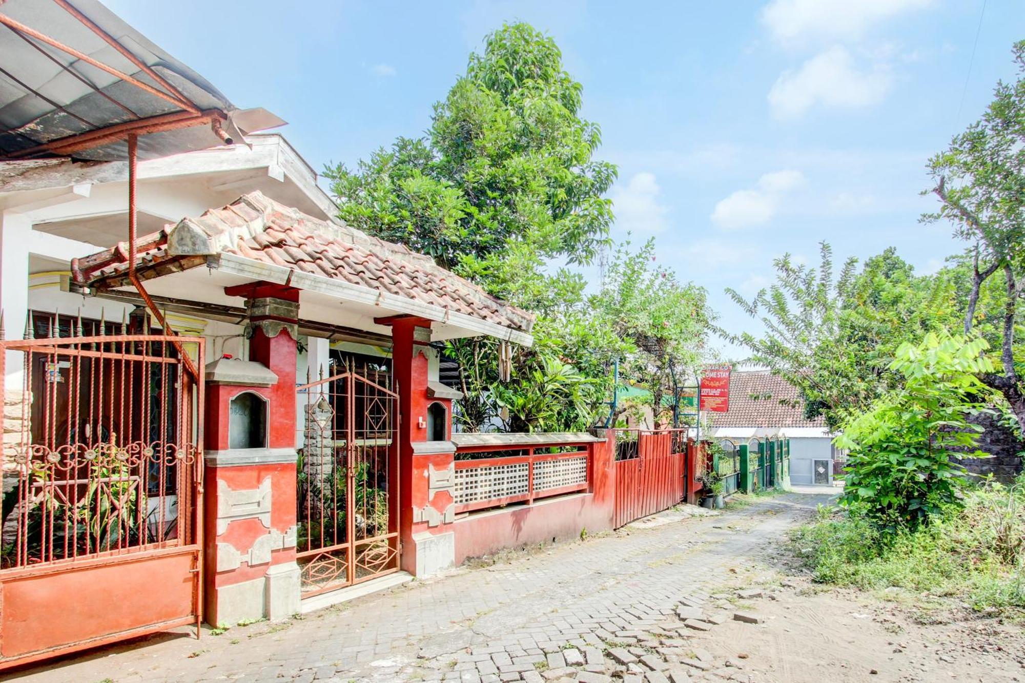 Oyo 94000 Omah Citra Genia Homestay Ngaglik Zewnętrze zdjęcie